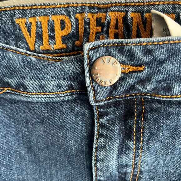Vervet Distressed Blue Jeans - Picture 3 of 7